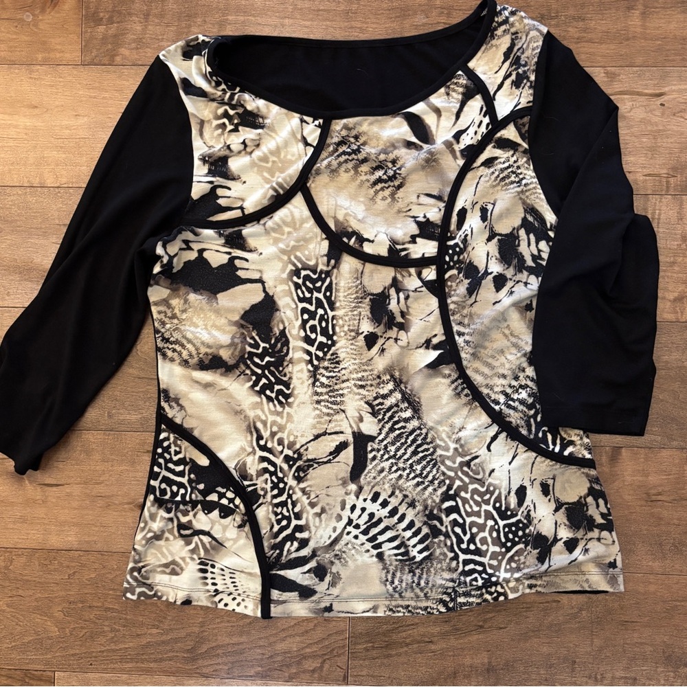 Stylish Black and Cream Women's Top